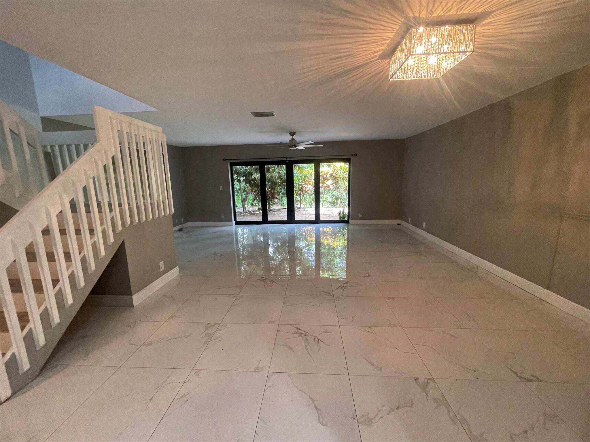 TARTAN COCONUT CREEK PHAS - Residential