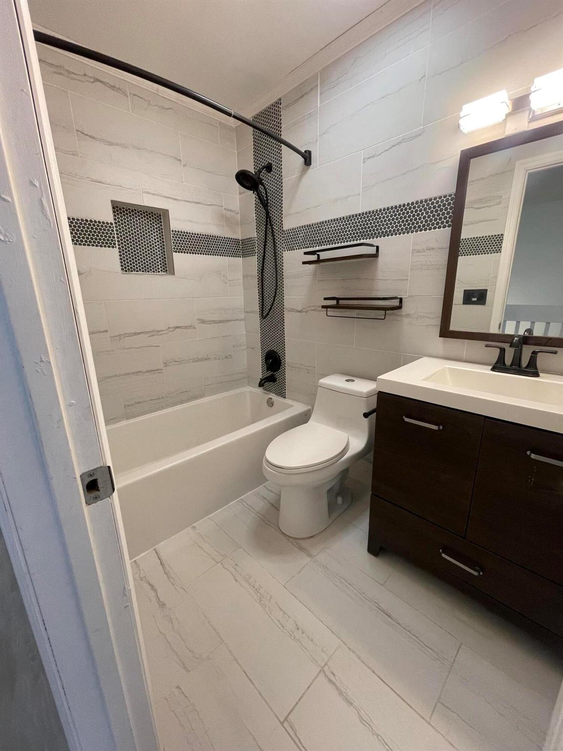 TARTAN COCONUT CREEK PHAS - Residential