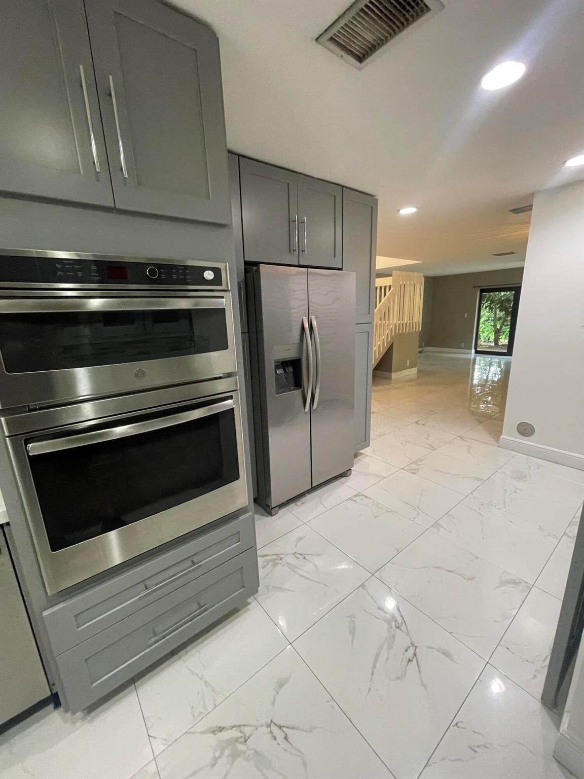 TARTAN COCONUT CREEK PHAS - Residential
