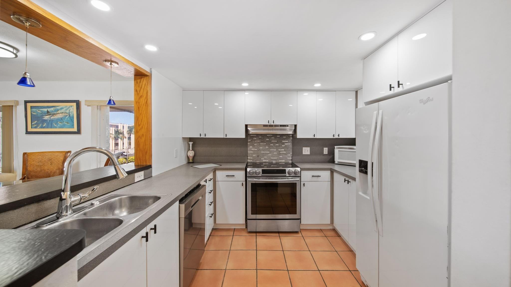1700 SE 15TH Street 302