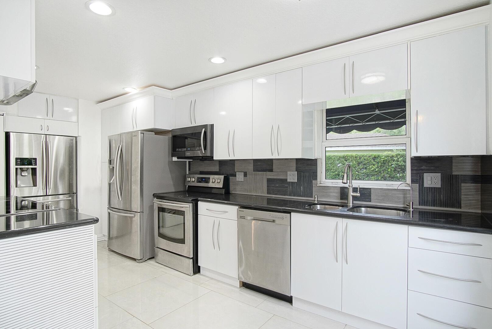 MURRAY COVE - Residential