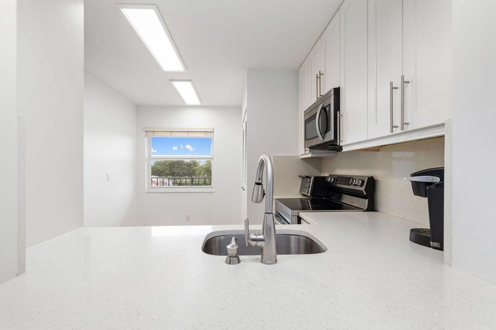 Photo of 6650 S Oriole Boulevard #4080, Delray Beach, FL 33446 (MLS # R11144236)