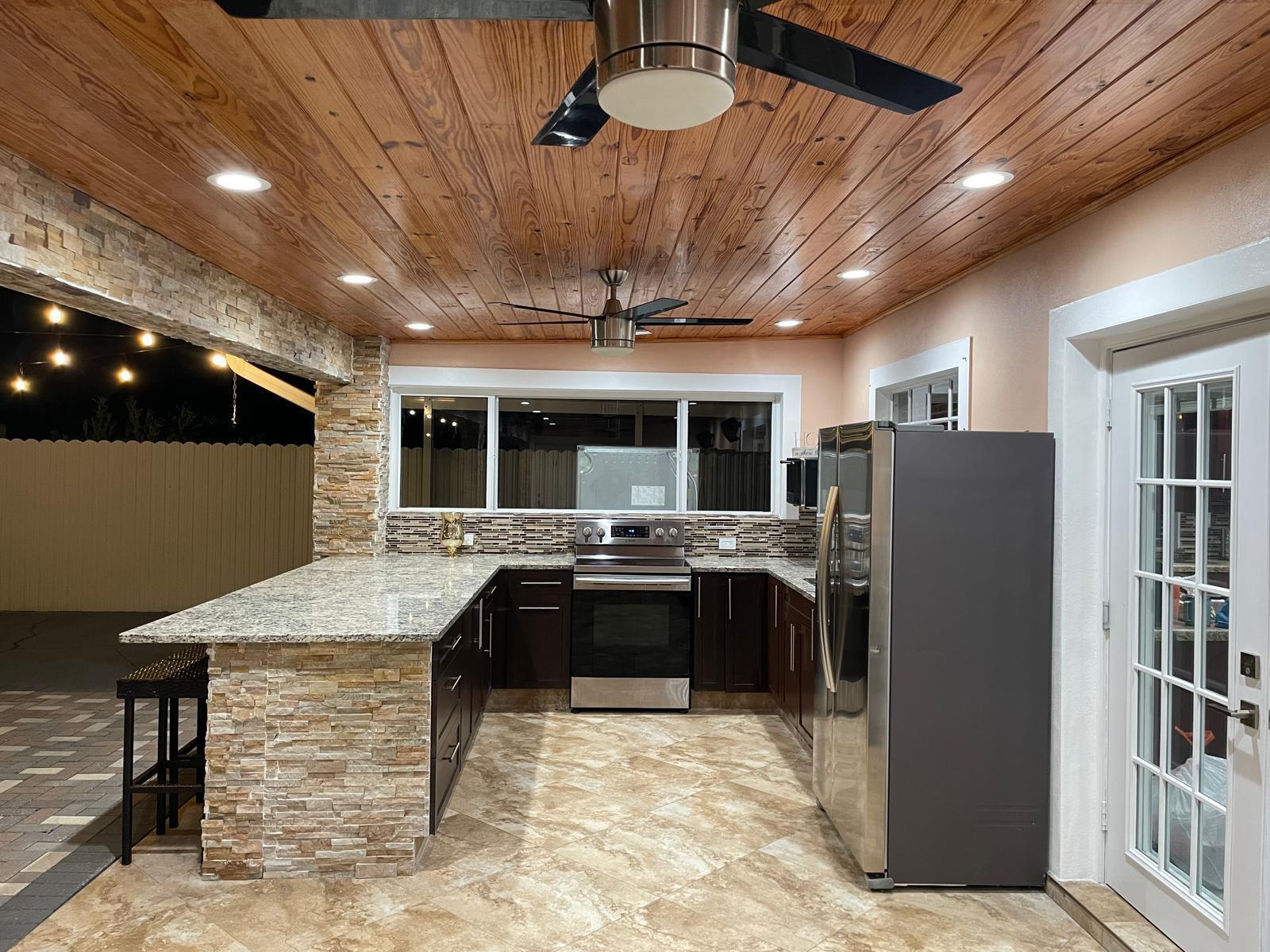 LAKE BELVEDERE EST. - Residential Lease