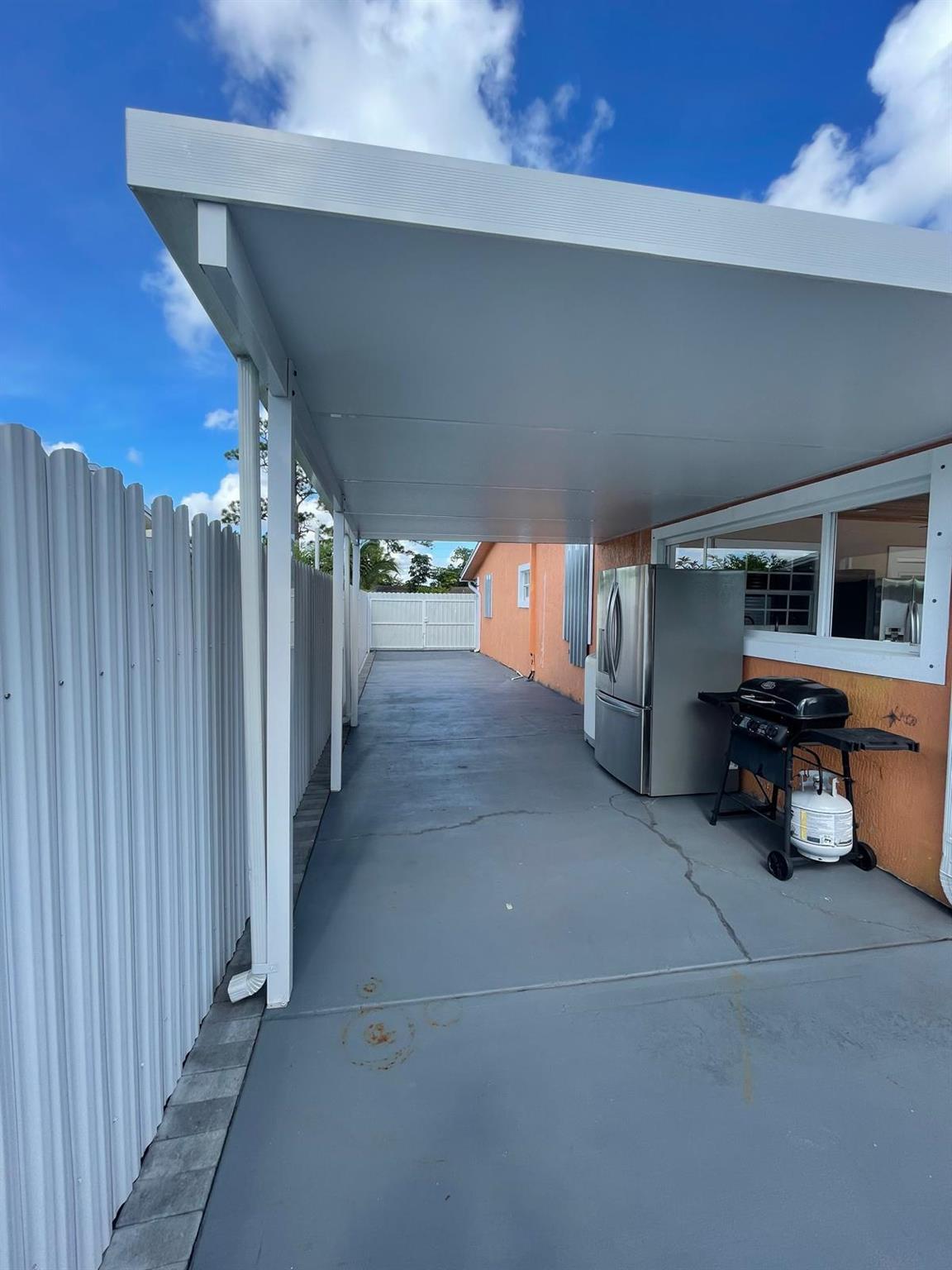 LAKE BELVEDERE EST. - Residential Lease