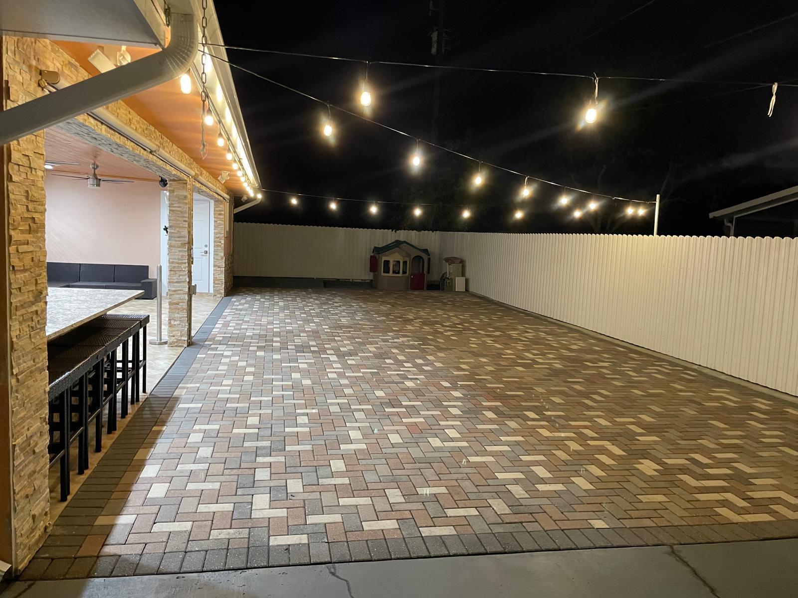 LAKE BELVEDERE EST. - Residential Lease