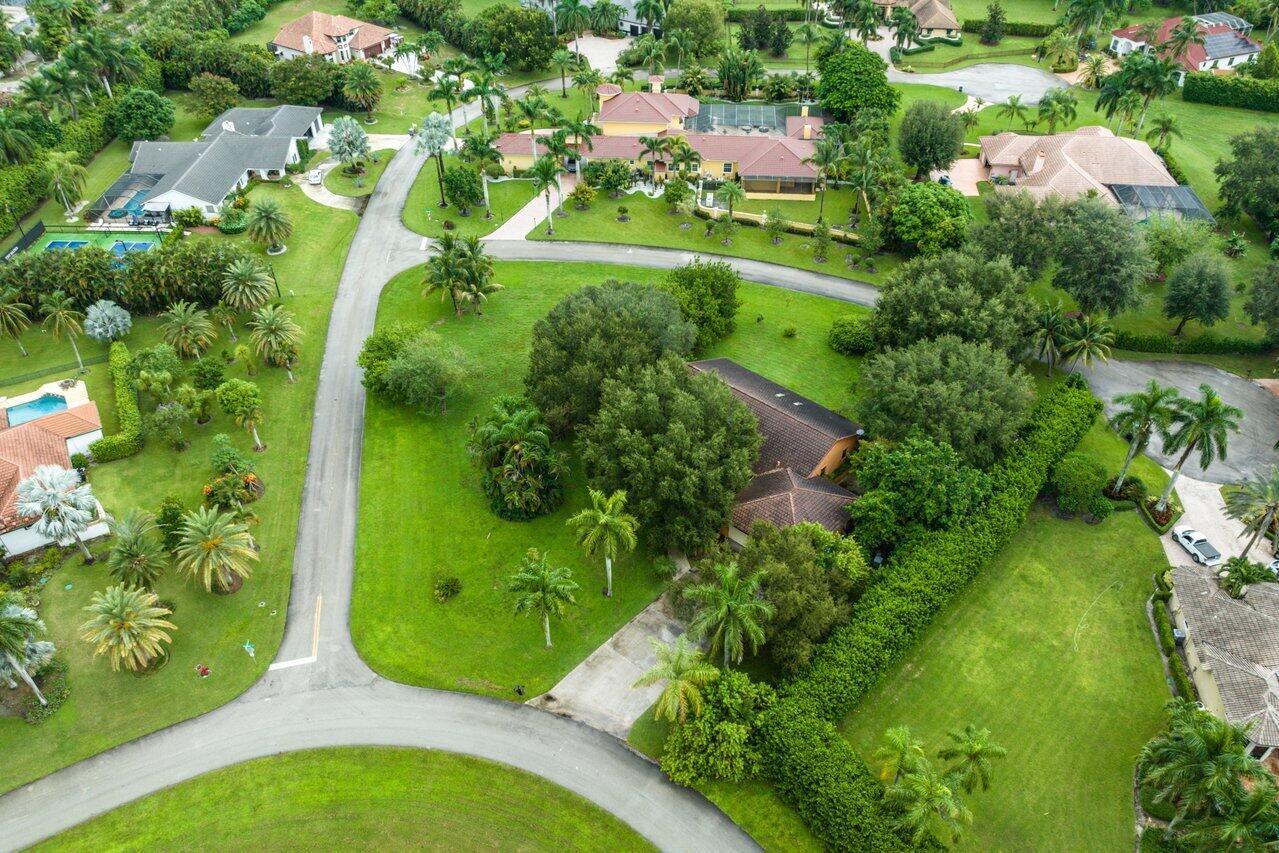 DELRAY LAKES EST - Residential