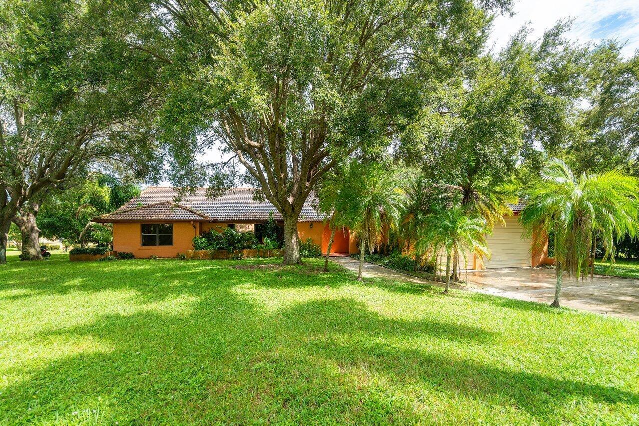 DELRAY LAKES EST - Residential