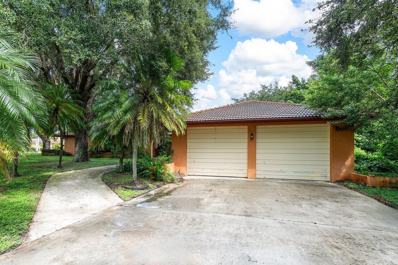 DELRAY LAKES EST - Residential