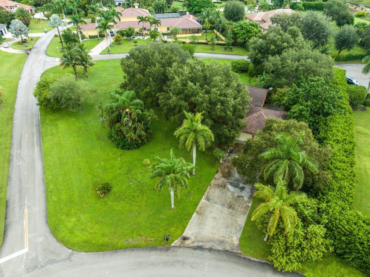 DELRAY LAKES EST - Residential