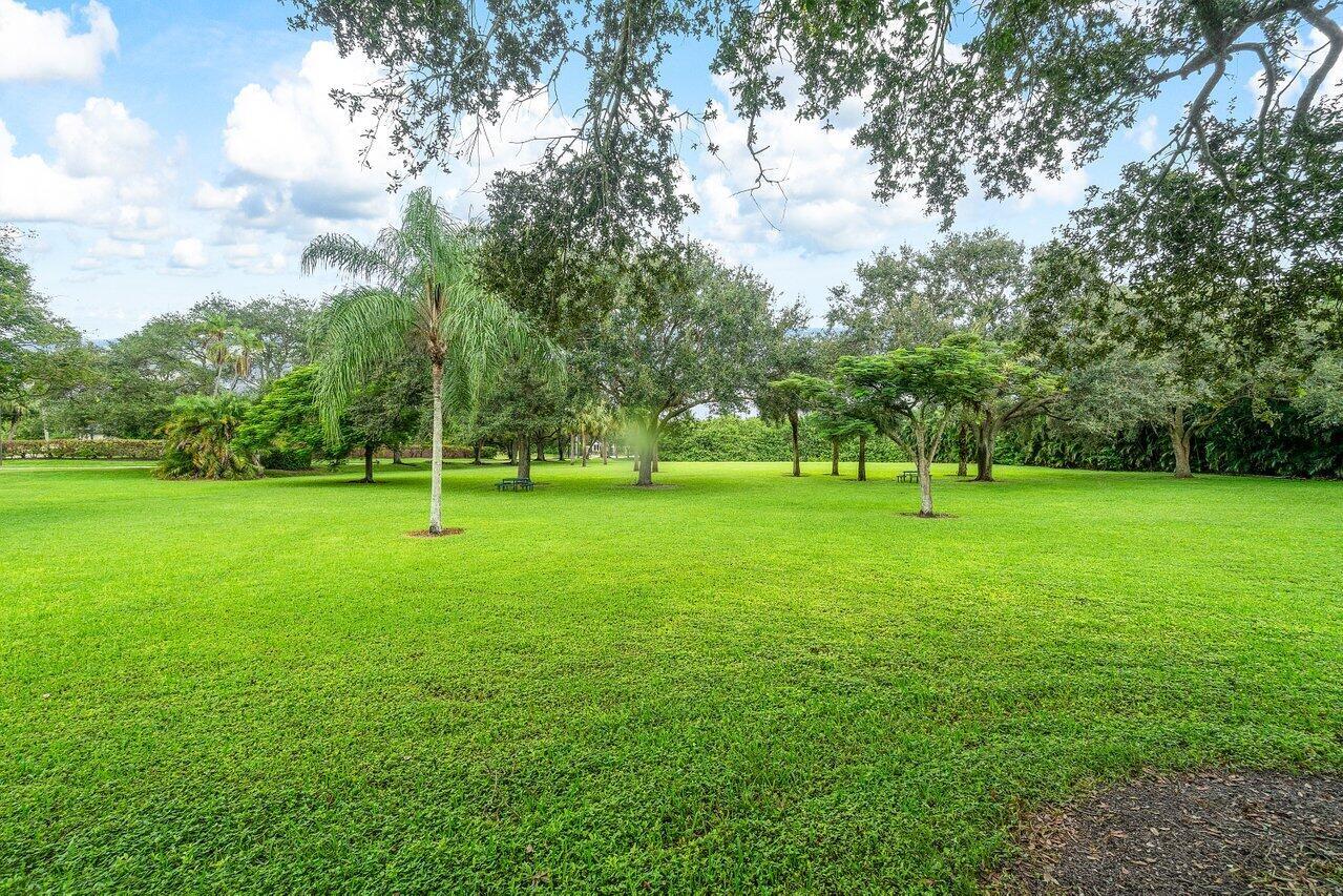 DELRAY LAKES EST - Residential