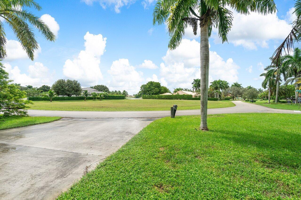 DELRAY LAKES EST - Residential