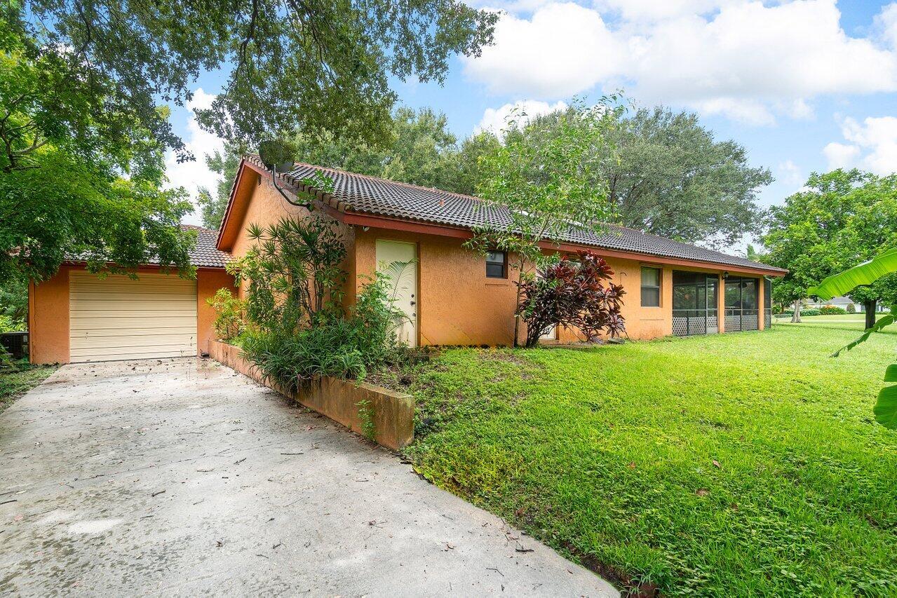 DELRAY LAKES EST - Residential