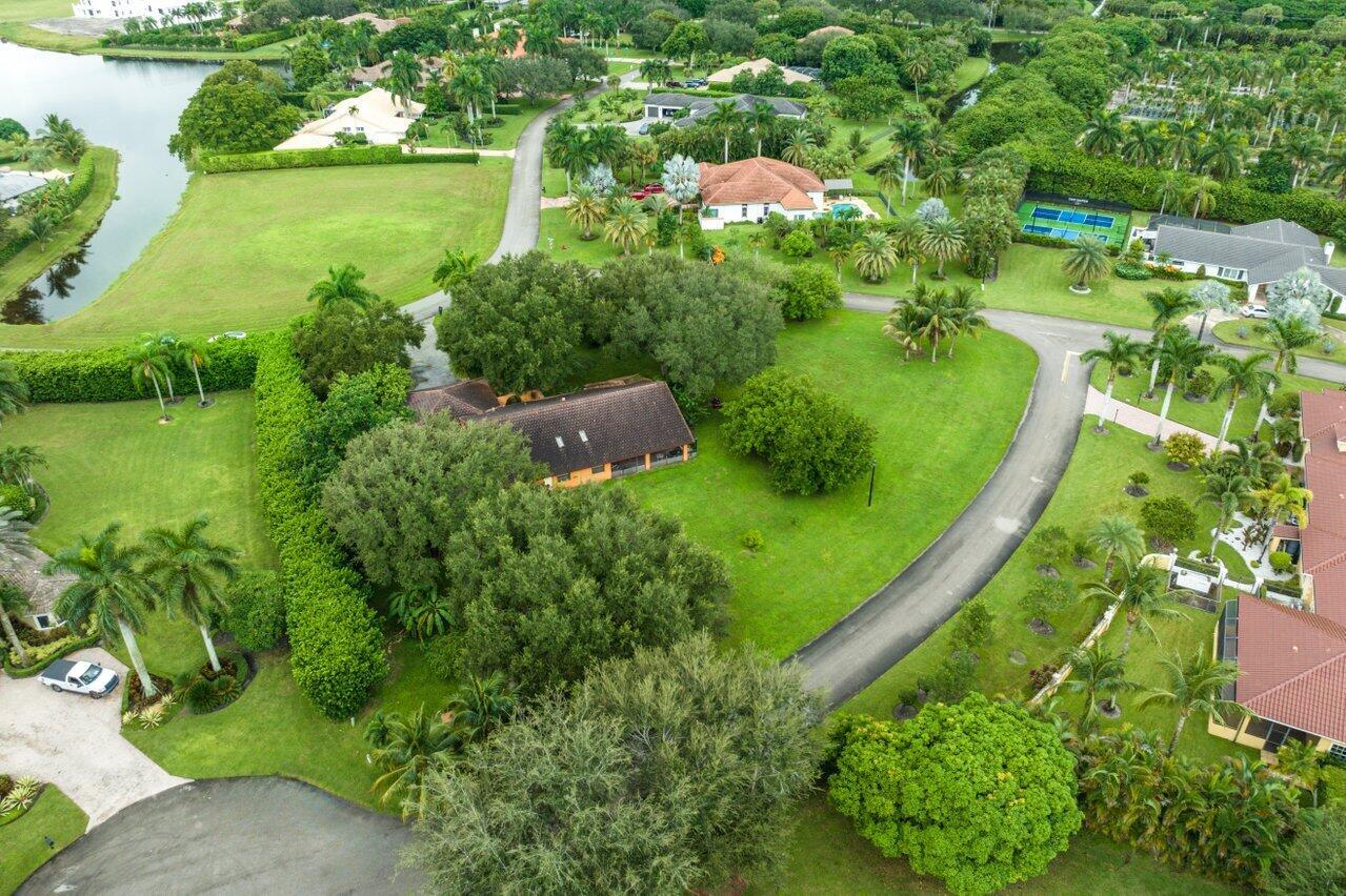 DELRAY LAKES EST - Residential