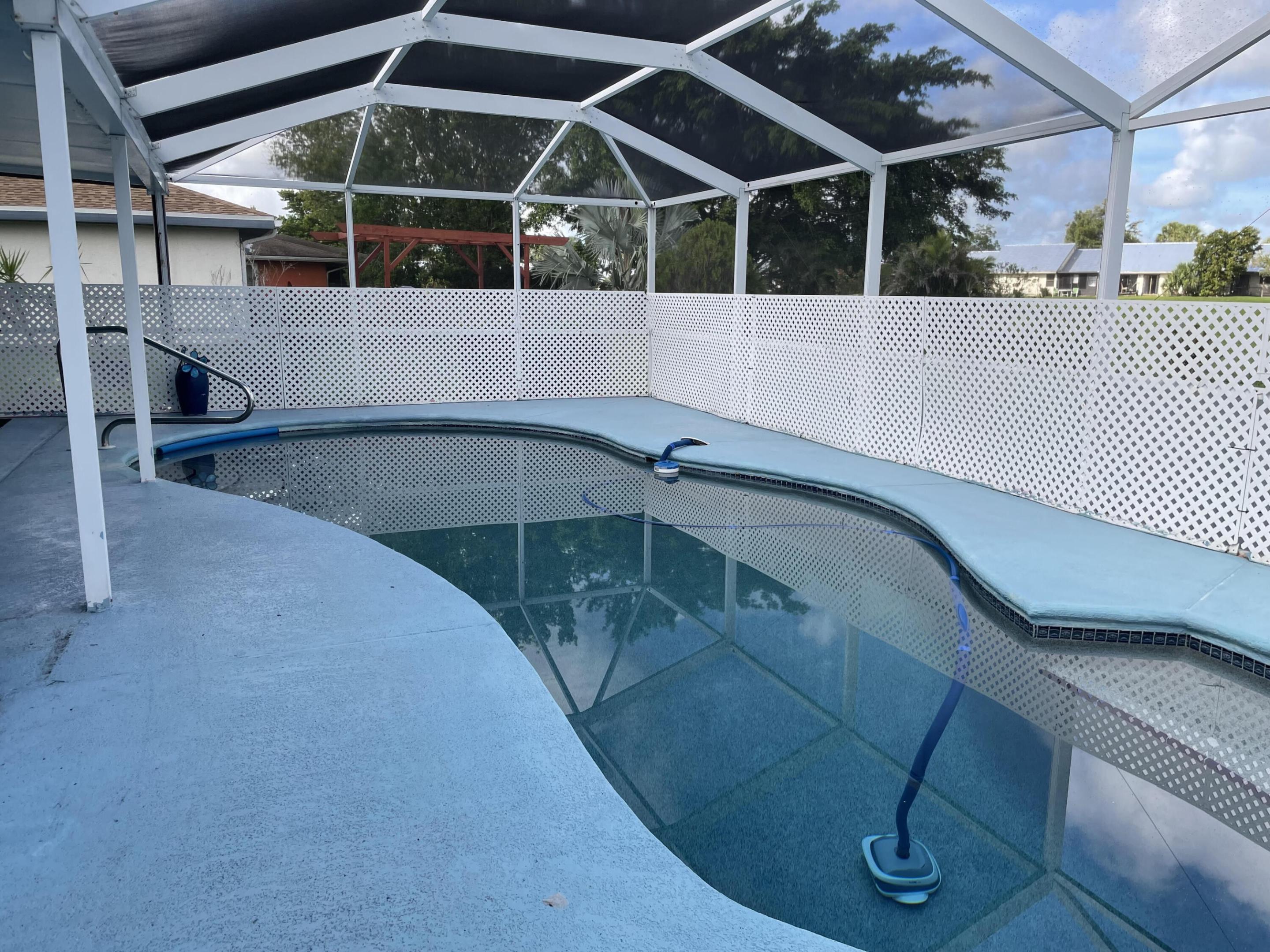 PORT ST LUCIE SECTION 42 1ST REPLAT - Residential