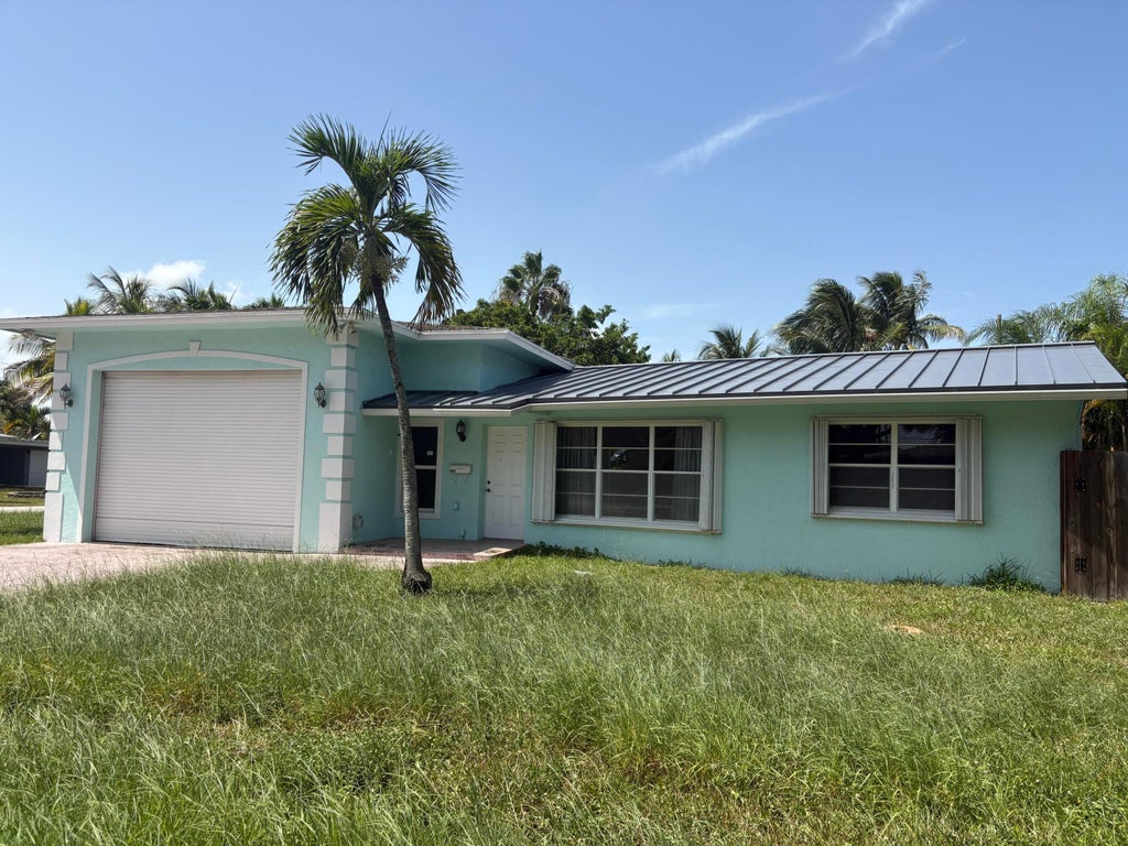 Photo of 641 NW 28TH Street, Wilton Manors, FL 33311 (MLS # B26066258)
