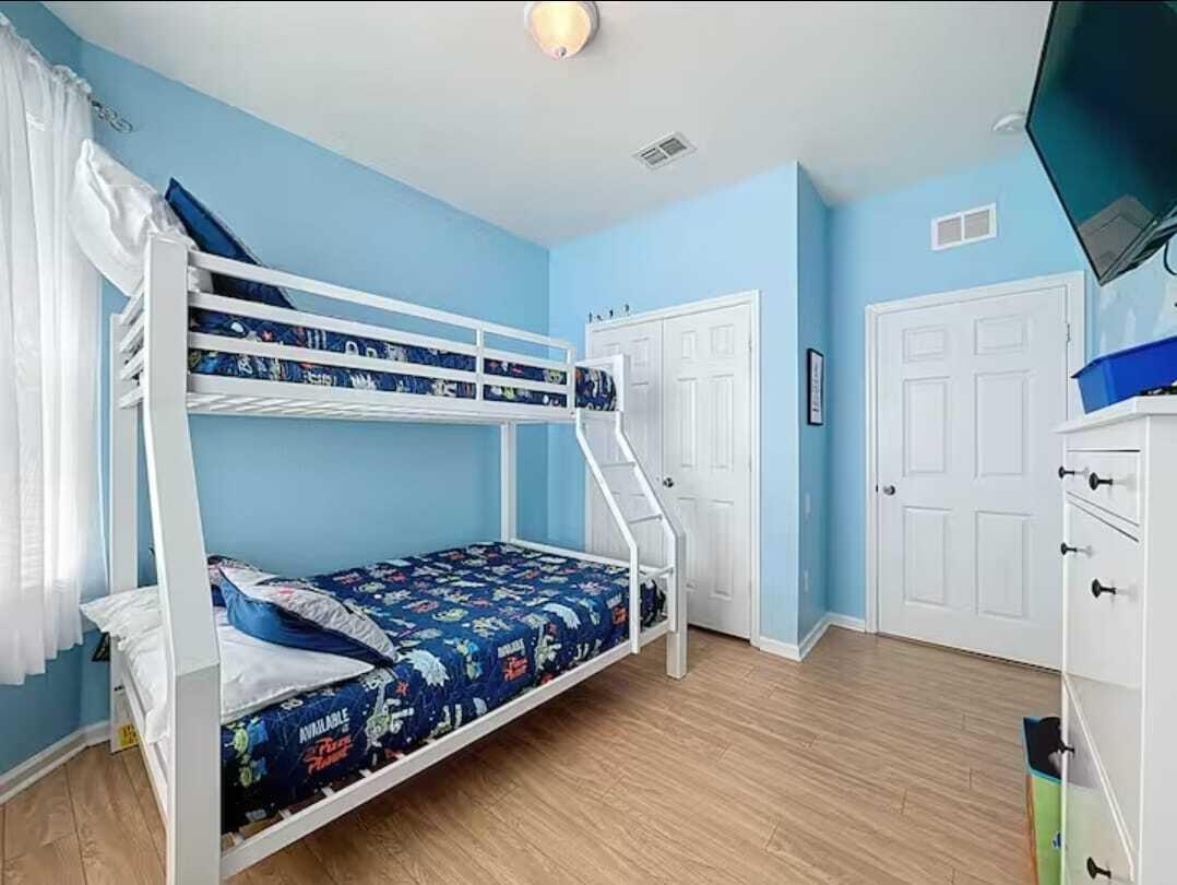VENTURA AT WINDSOR HILLS - Residential