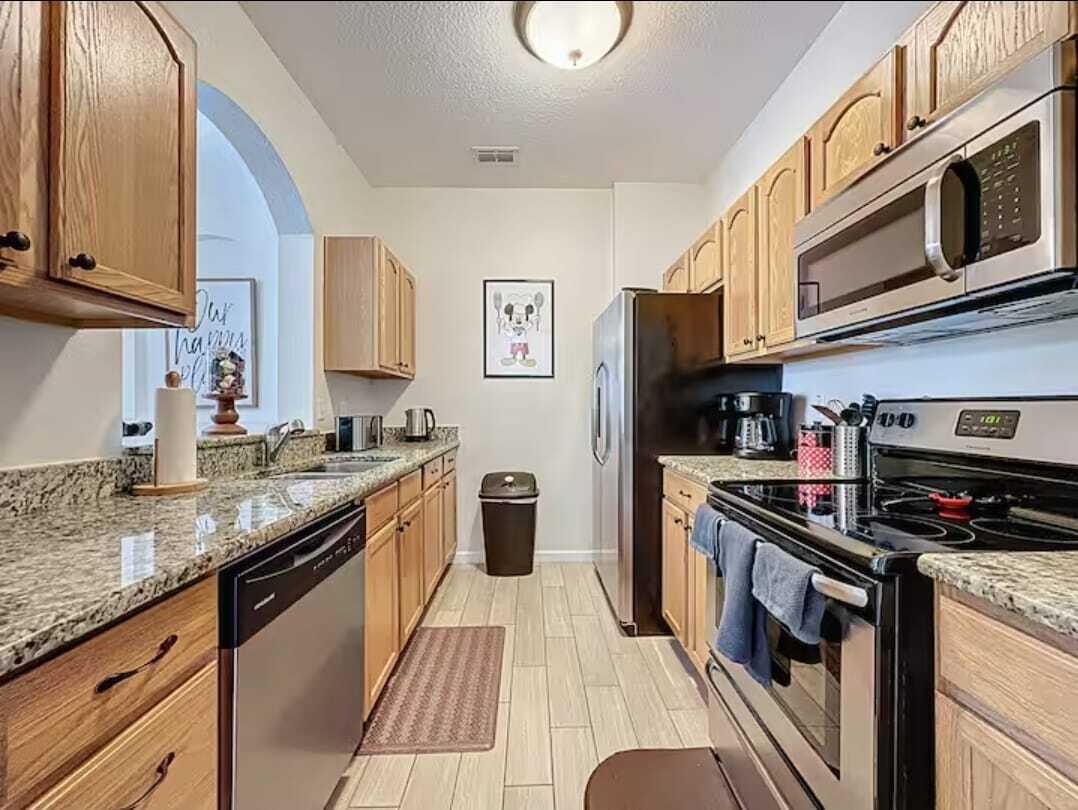 VENTURA AT WINDSOR HILLS - Residential