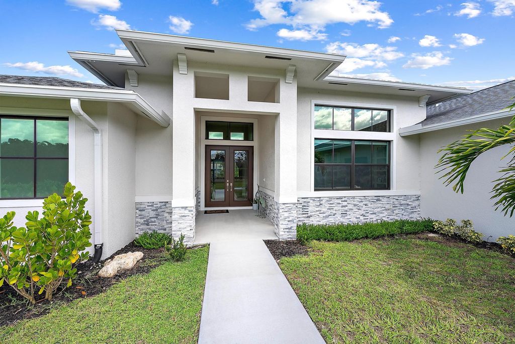Photo of 12913 169th Court N, Jupiter, FL 33478 (MLS # R11133193)