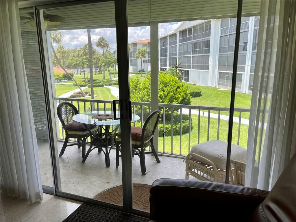 Penthouse North - Residential