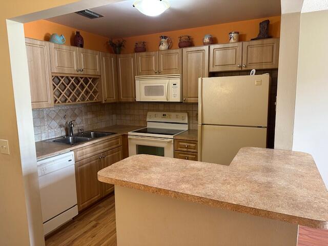 VISTA ST LUCIE BUILDINGS 9 THRU 20 - Residential