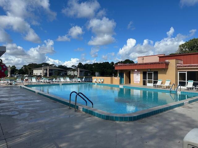 VISTA ST LUCIE BUILDINGS 9 THRU 20 - Residential