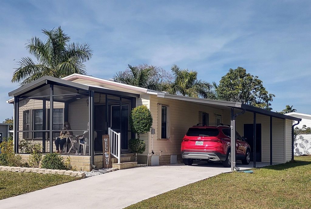 Photo of 507 Tropical Isles Circle, Fort Pierce, FL 34982 (MLS # R10905969)