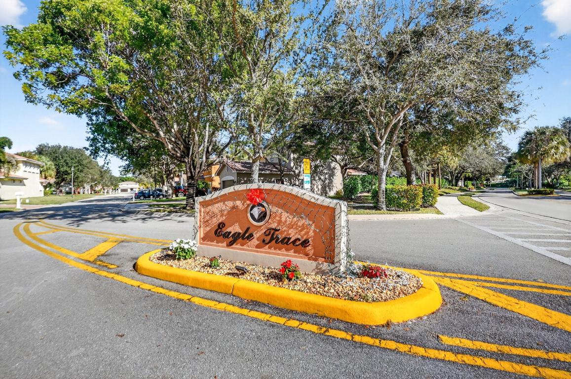 EAGLE TRACE AT RIVER BRIDGE - Residential