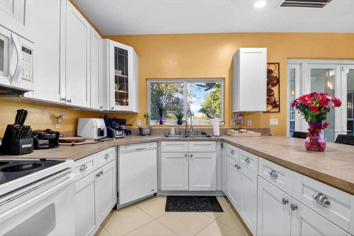 EAGLE TRACE AT RIVER BRIDGE - Residential