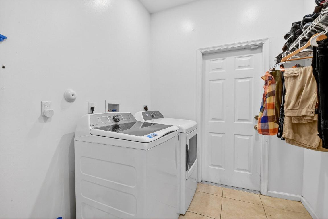 EAGLE TRACE AT RIVER BRIDGE - Residential