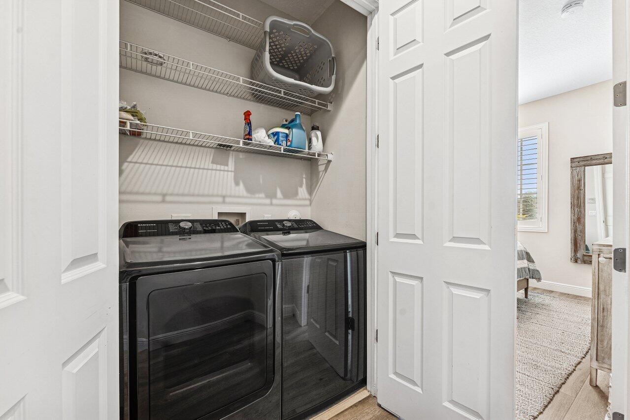 ESTANCIA AT BOYNTON BEACH - Residential