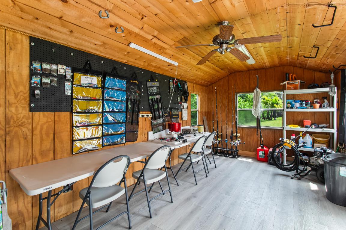 Acreage - Residential Lease