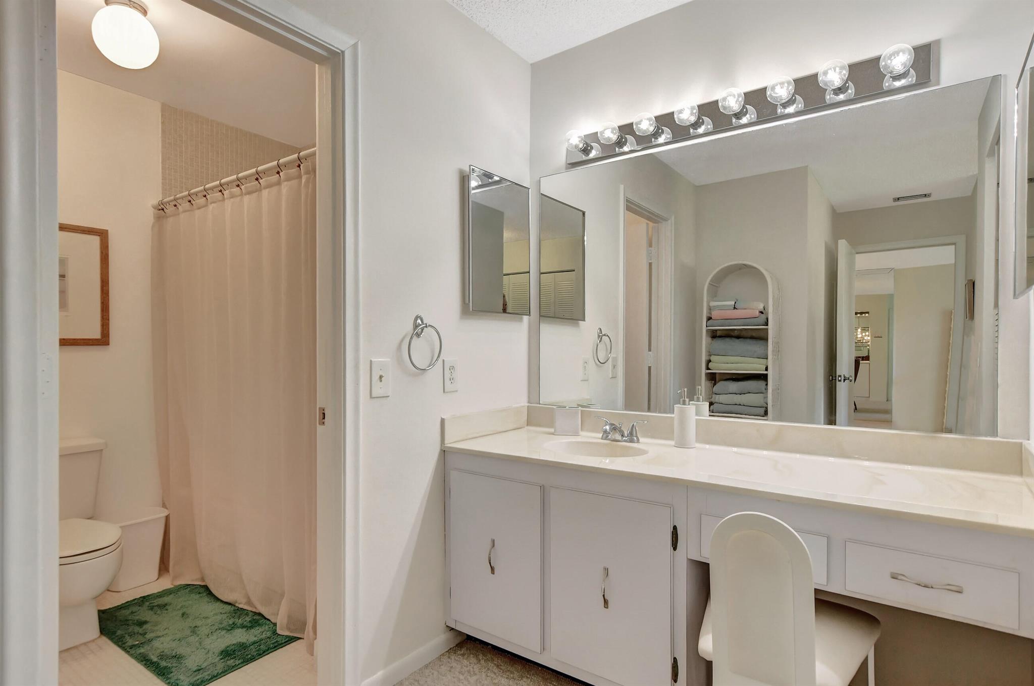 VISTAS OF BOCA LAGO CONDO - Residential Lease