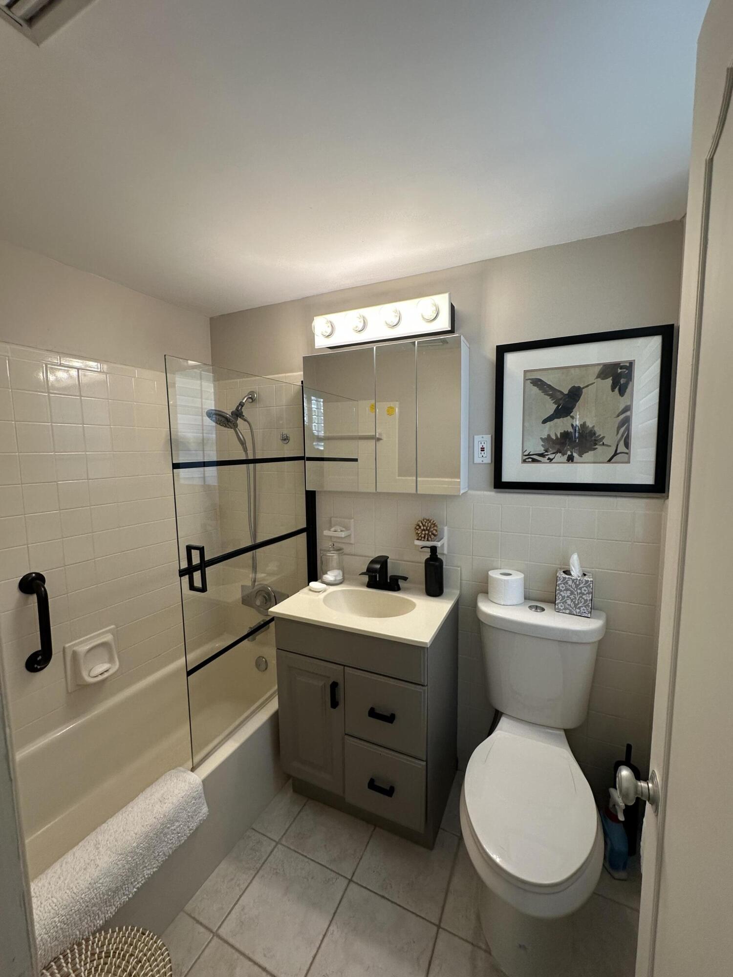SEA CLUB OF HILLSBORO BEACH - Residential Lease