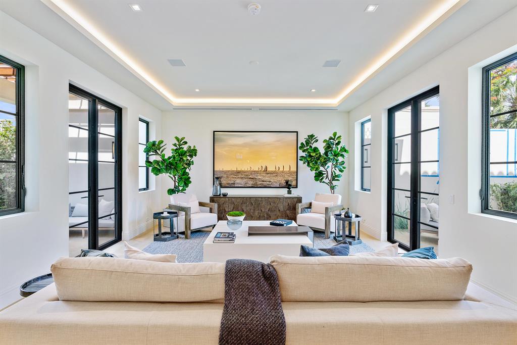 ROYAL PARK - Residential