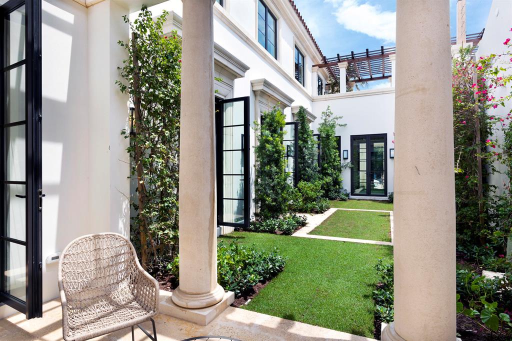 ROYAL PARK - Residential