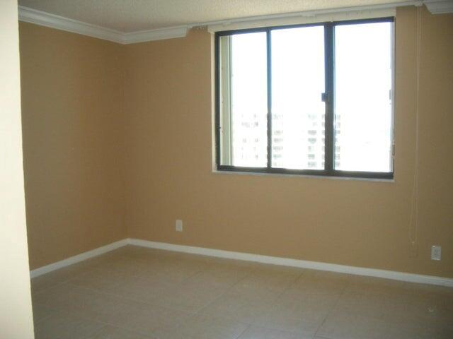 OCEAN TRAIL - Residential