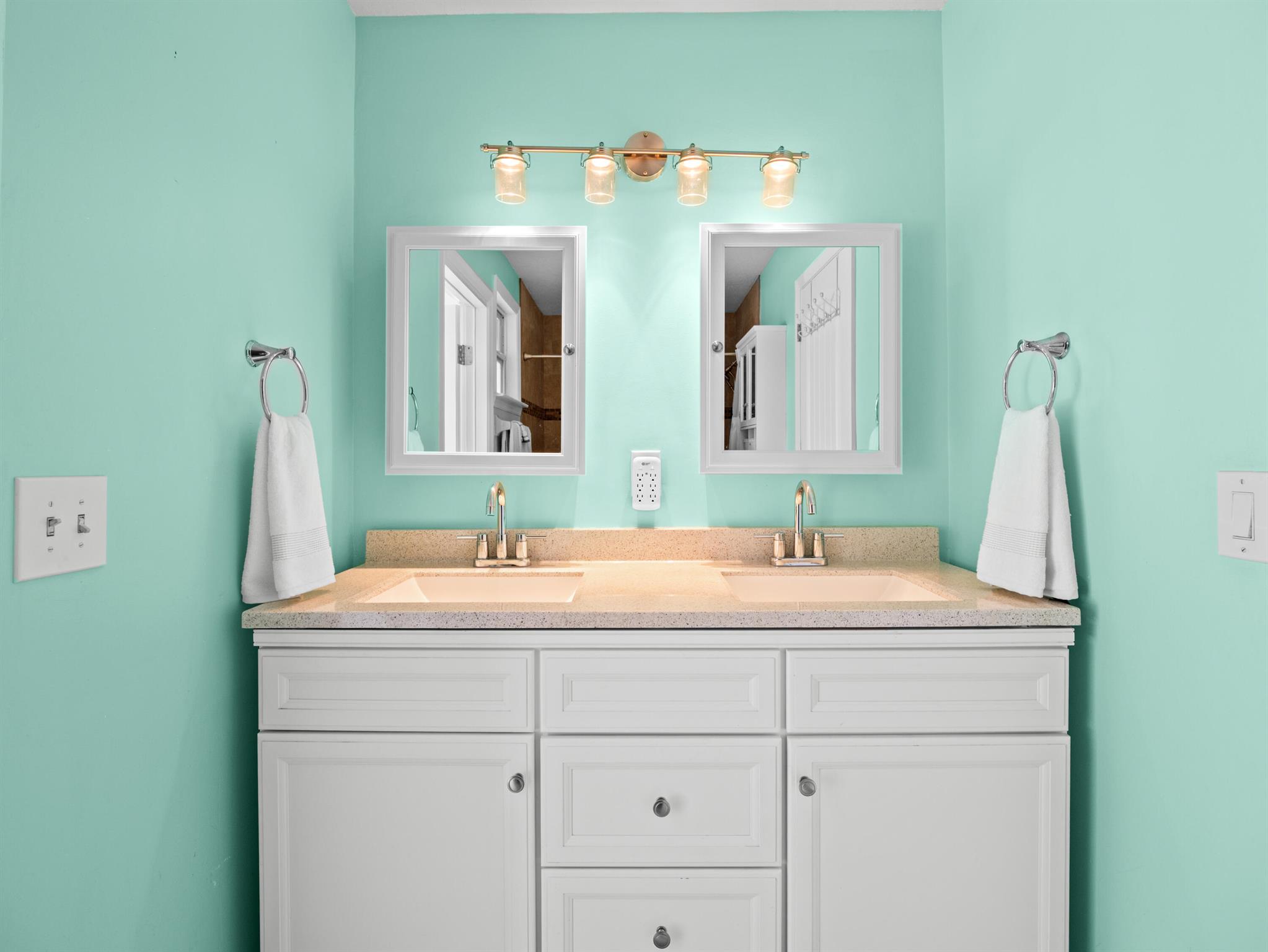 SEBASTIAN HIGHLANDS UNIT - Residential