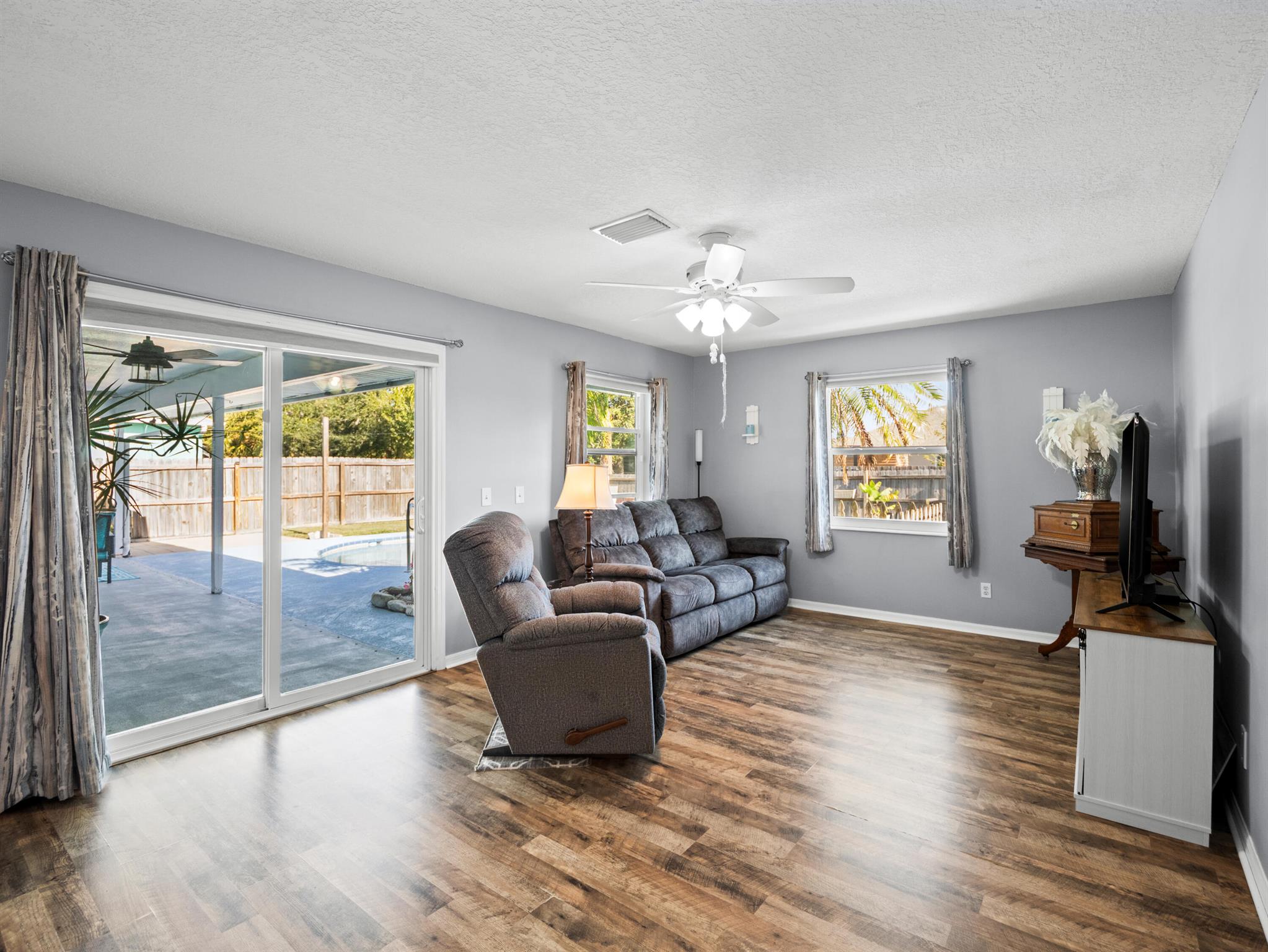 SEBASTIAN HIGHLANDS UNIT - Residential