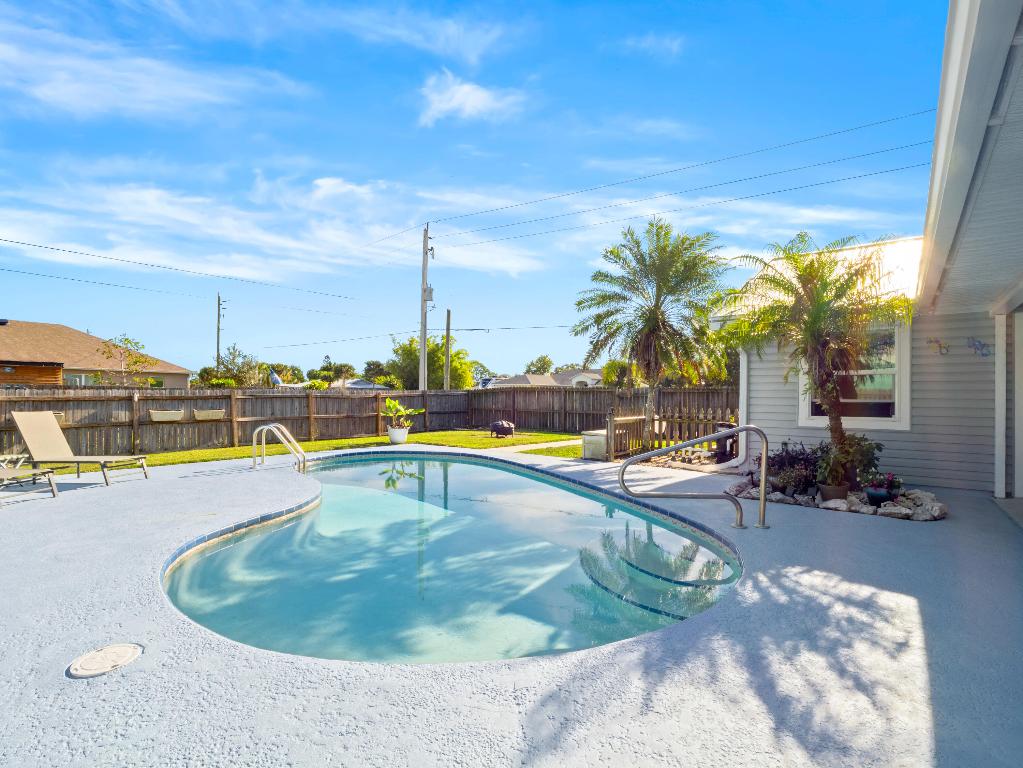 SEBASTIAN HIGHLANDS UNIT 8 - Residential