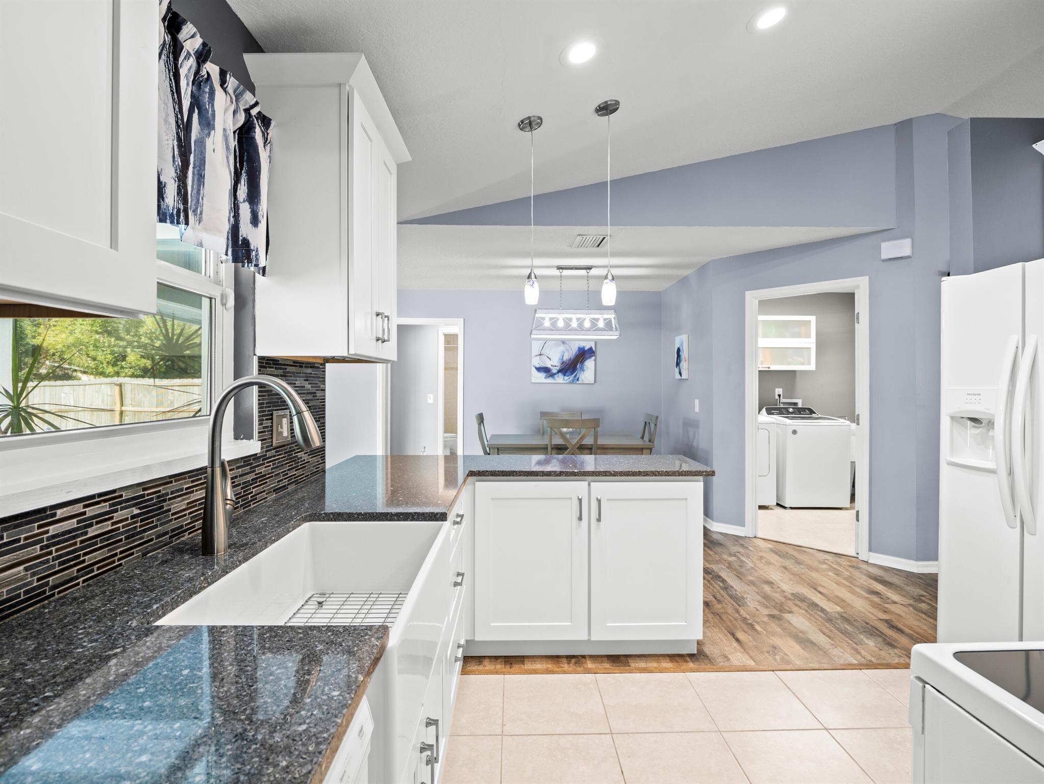 SEBASTIAN HIGHLANDS UNIT - Residential