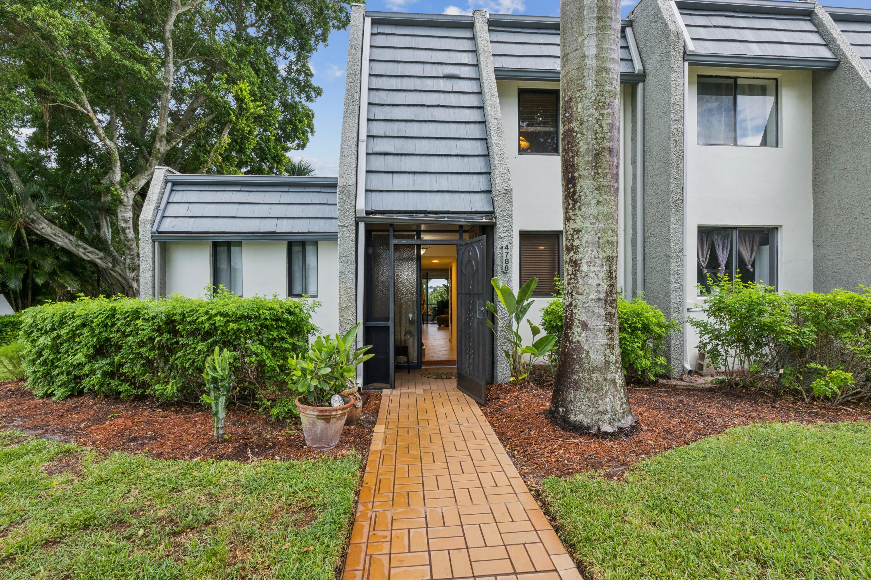 4788 ESEDRA Court