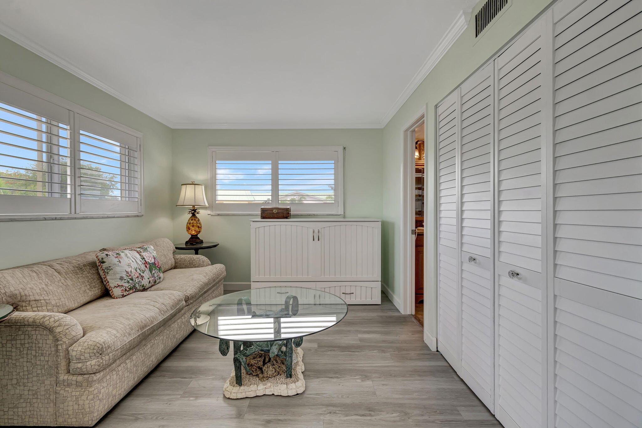 COLONIAL CLUB CONDO SEC 1 - Residential Lease