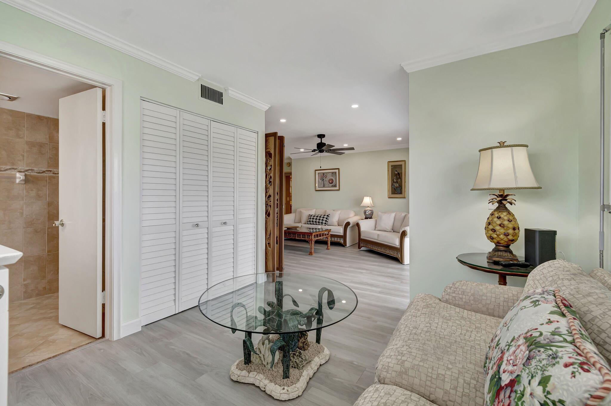 COLONIAL CLUB CONDO SEC 1 - Residential Lease