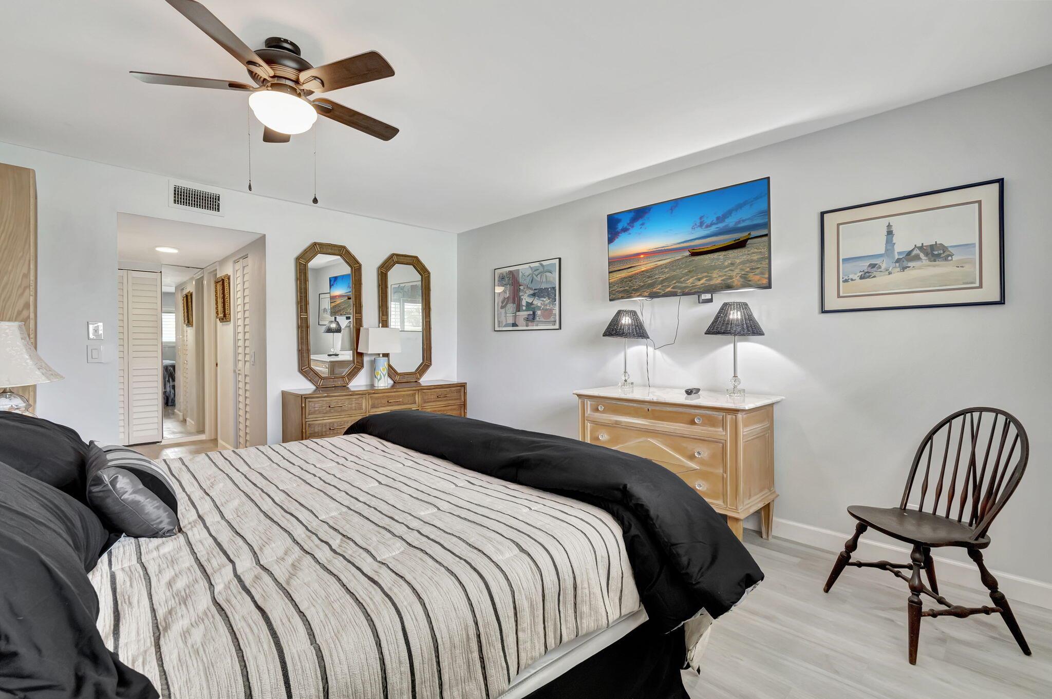 COLONIAL CLUB CONDO SEC 1 - Residential Lease