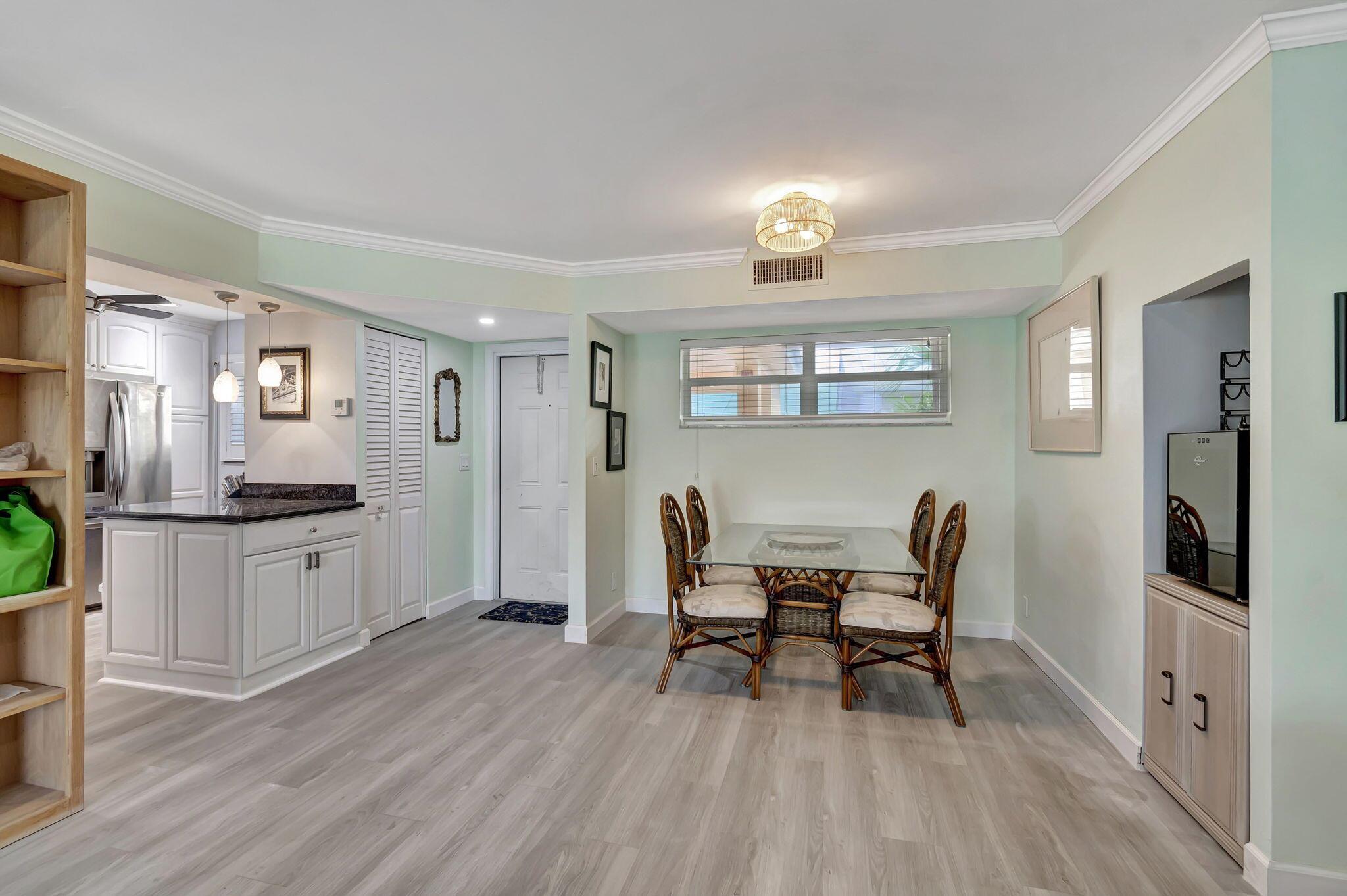 COLONIAL CLUB CONDO SEC 1 - Residential Lease