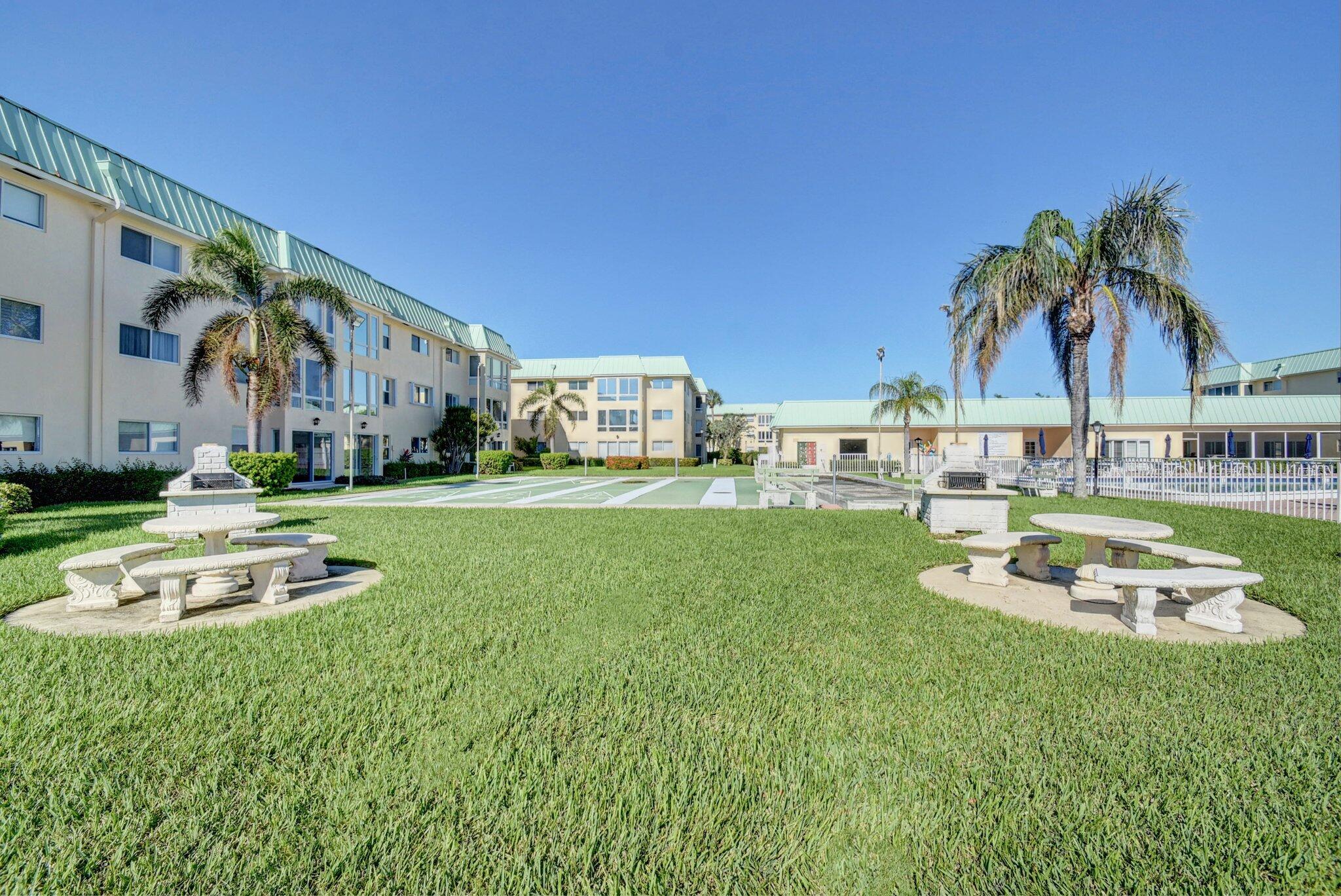 COLONIAL CLUB CONDO SEC 1 - Residential Lease