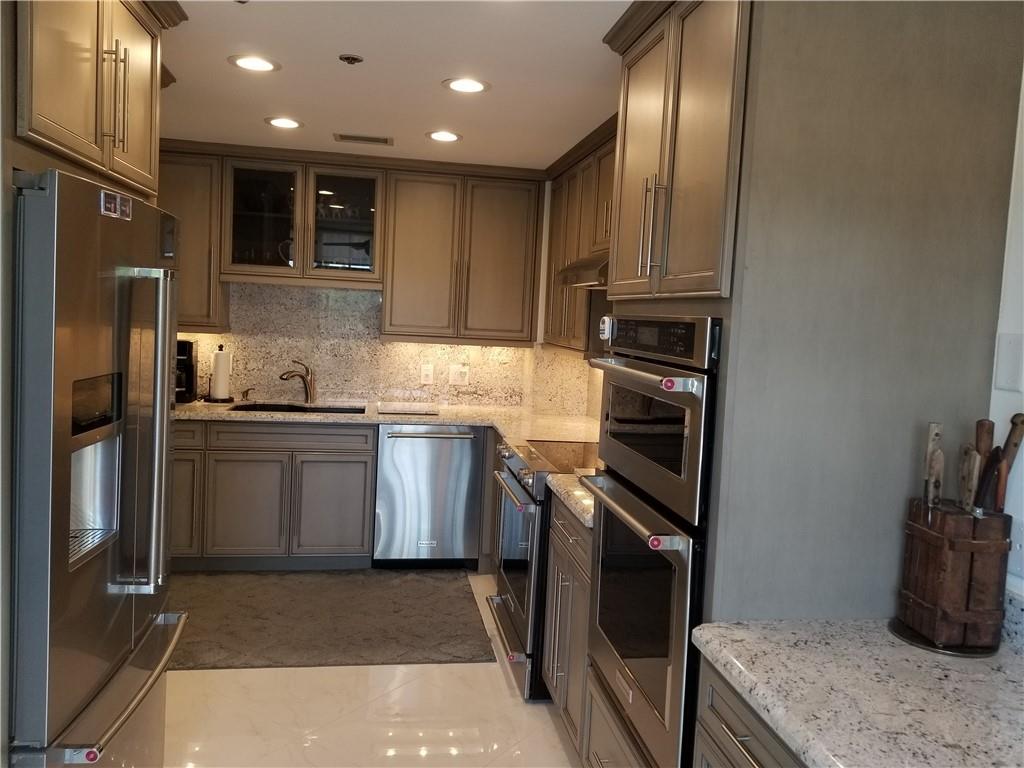 Vizcaya Towers - Residential