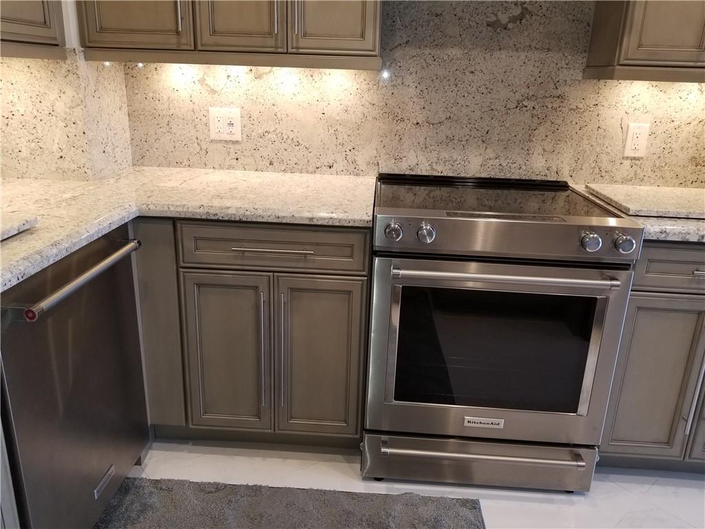 Vizcaya Towers - Residential