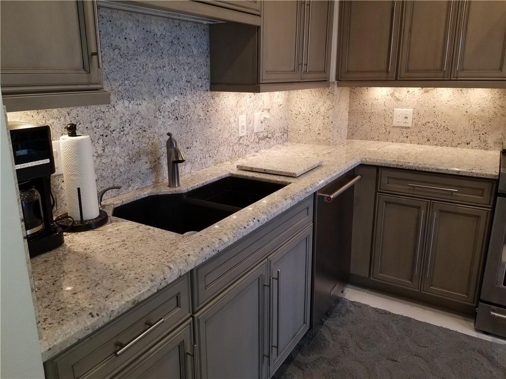 Vizcaya Towers - Residential