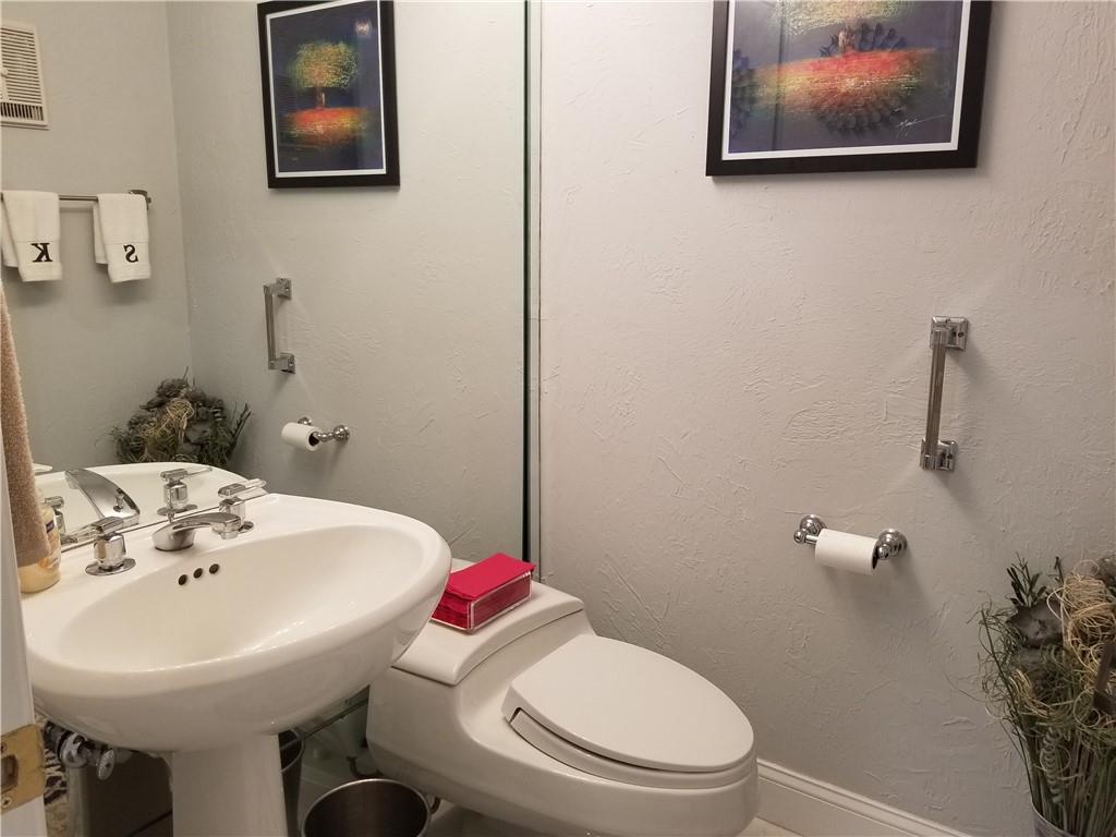 Vizcaya Towers - Residential